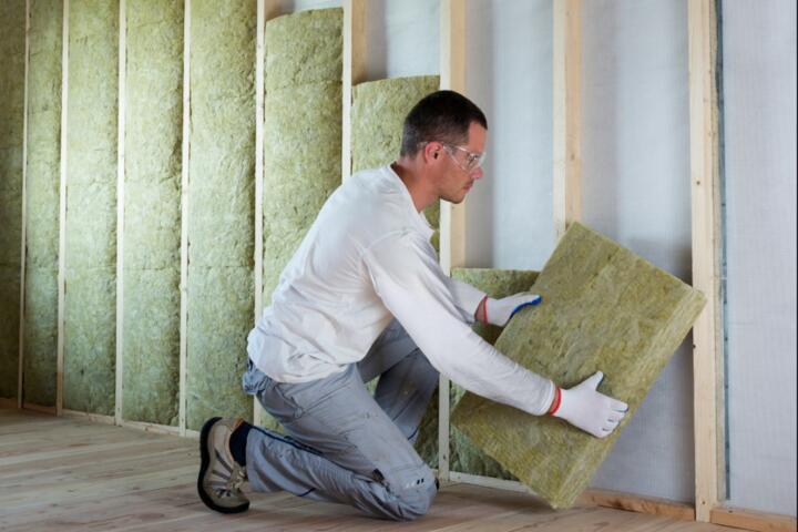Home Insulation: U-Value vs R-Value Explained