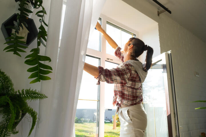 Room-by-Room Spring Cleaning Guide That Keeps You Organized
