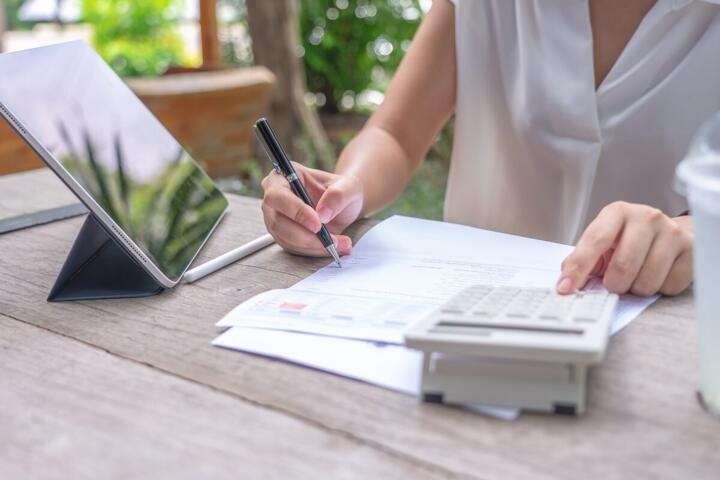 Gross vs Net Pay: Where Each Deduction Comes From